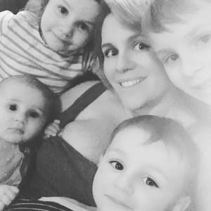 Meet your Posher, Kelly